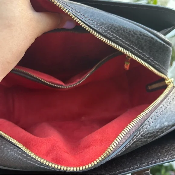 Brown Checkered Fancy Square Purse Red Interior - Picture 10 of 11